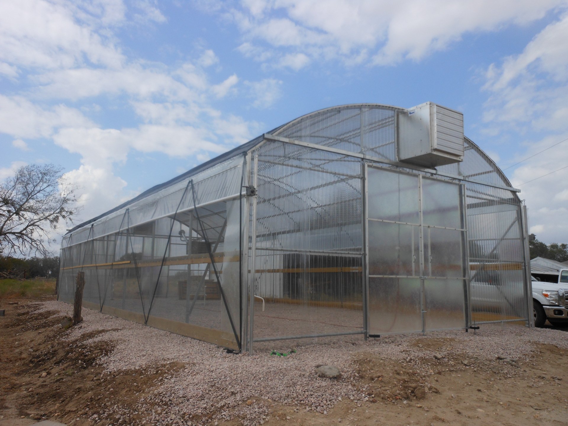 COMMERCIAL GREENHOUSES