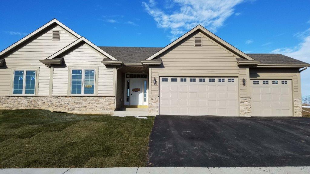 20002500 SQ FT Homes New Homes Rockford, IL