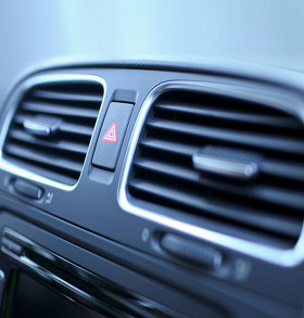 Auto air conditioning service