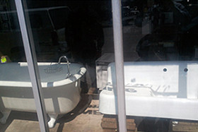 Bathtub