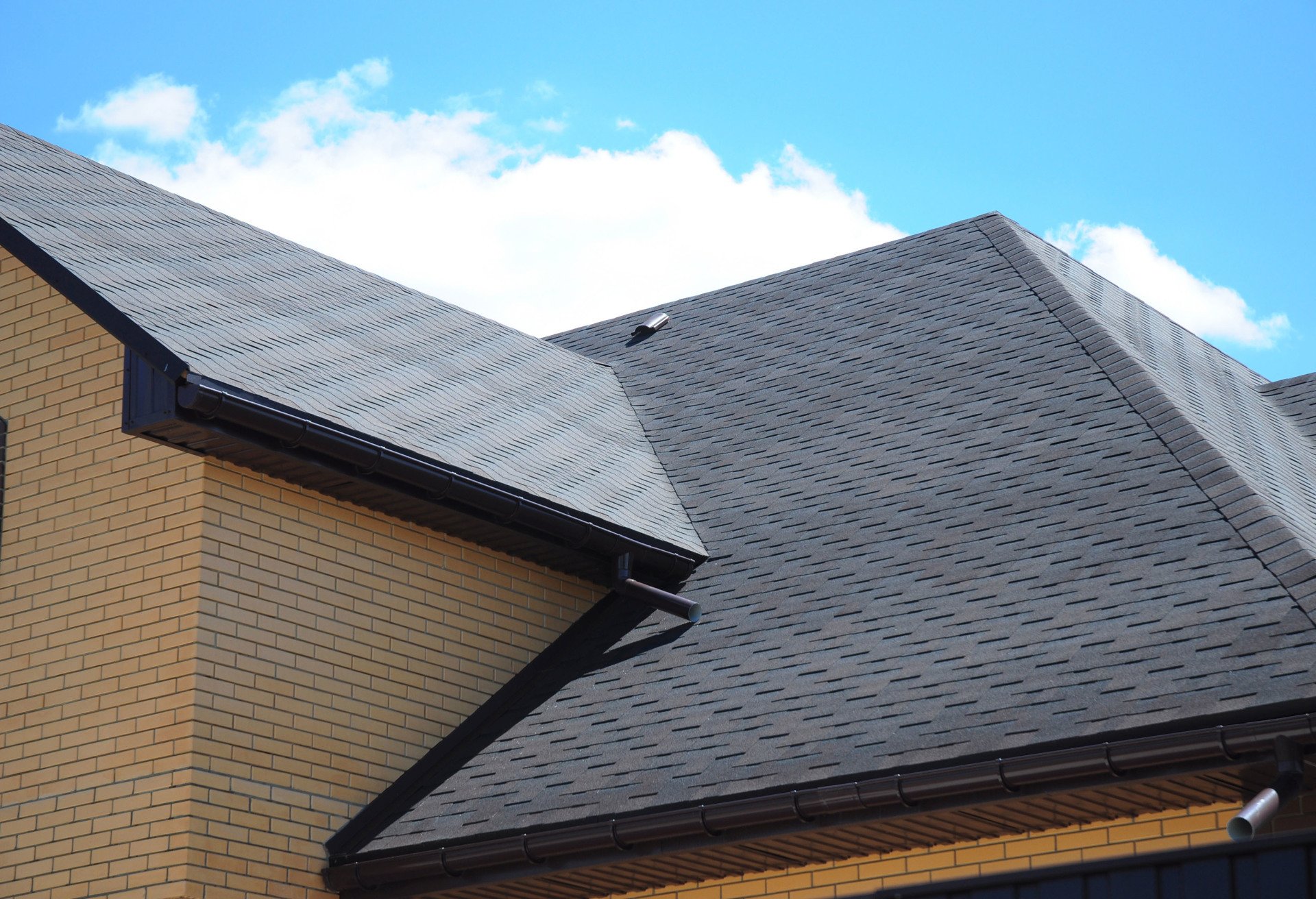 Composite Shingles | Shingle Roofing | Houston, TX