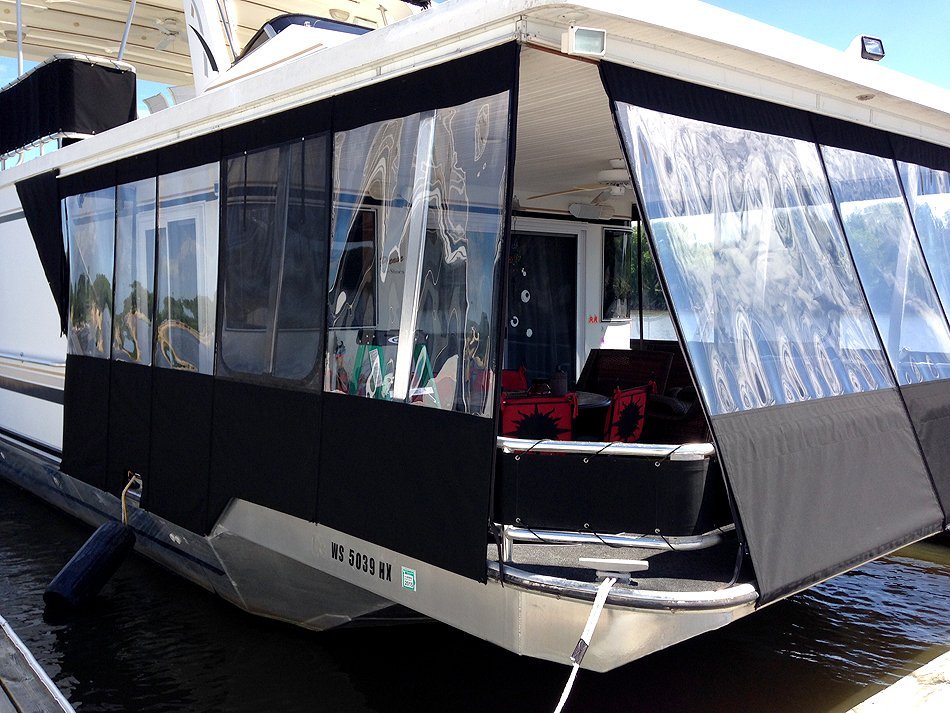 Runde Custom Upholstery Dubuque, IA