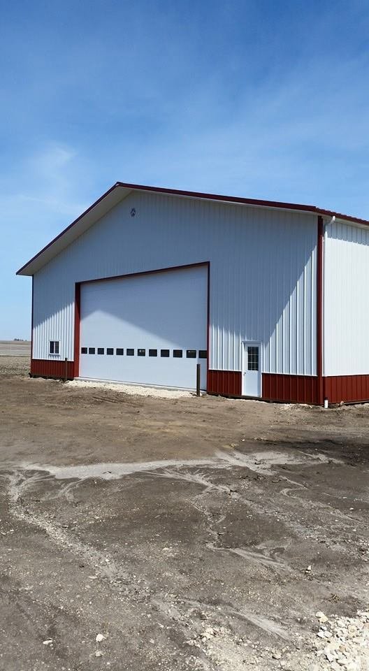 Ollinger Garage Doors & Openers 24/7 Service Newhall, IA