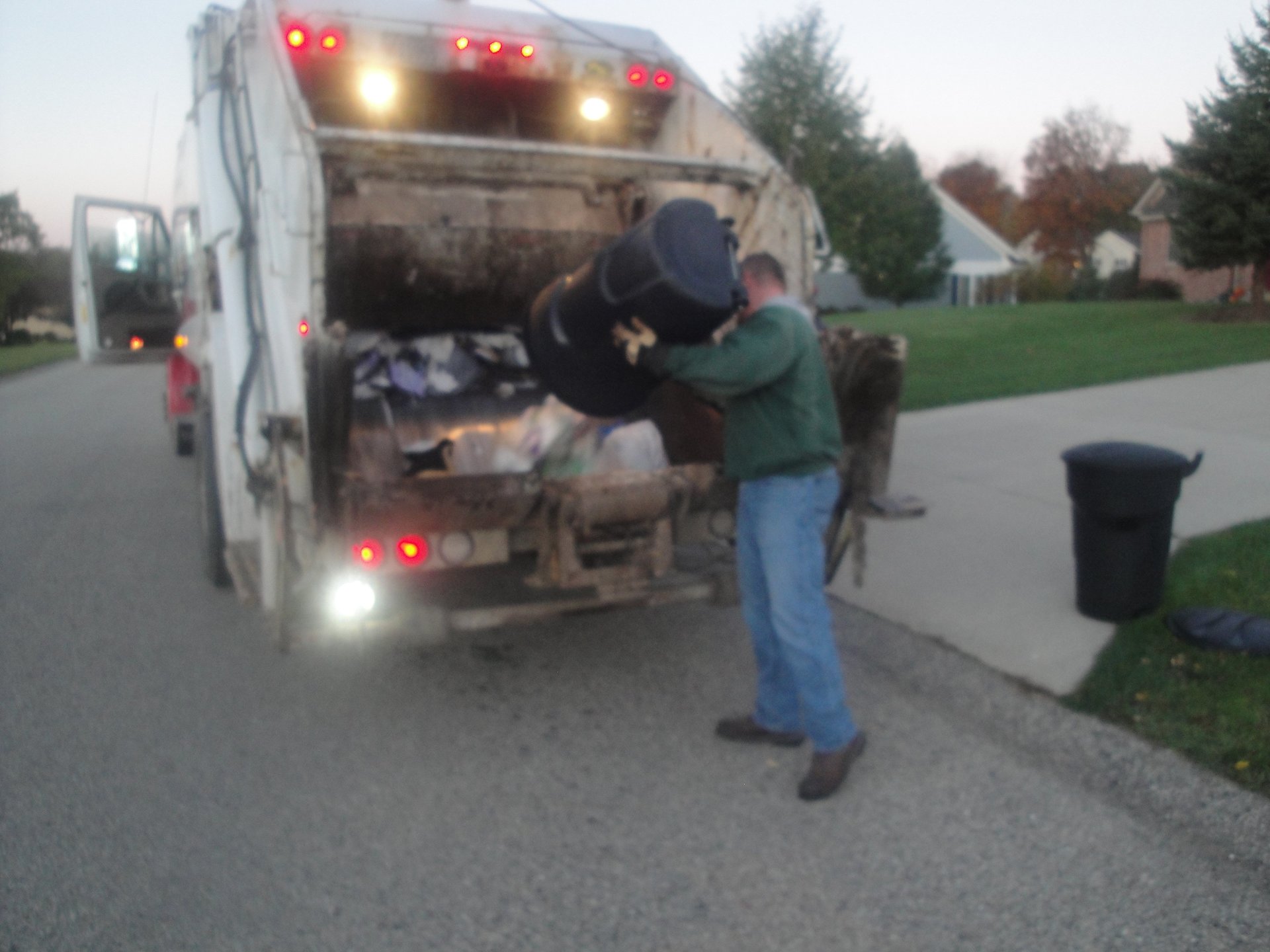 Lakeland Trash Service, Inc. Trash Removal Delavan, WI