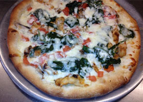 pizza_0003_D3C3215E-C834-4116-BD90-35B9D914525A