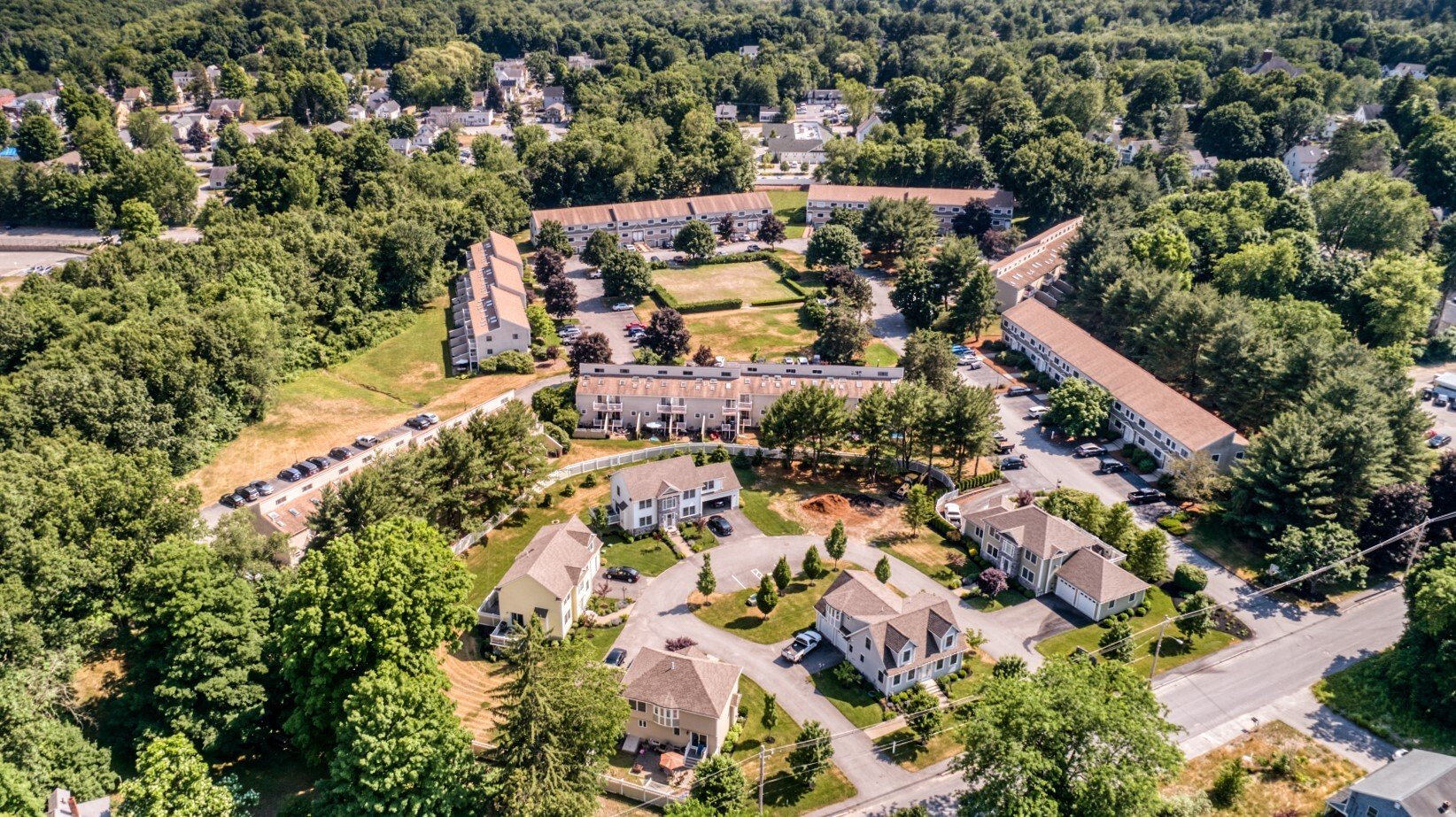 Rolling Meadows Townhomes Modern Townhomes Pepperell, MA