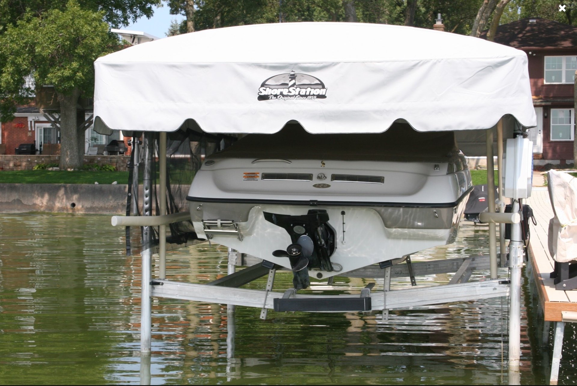 Grand Traverse Dock & Hoist I Docks Traverse City, MI