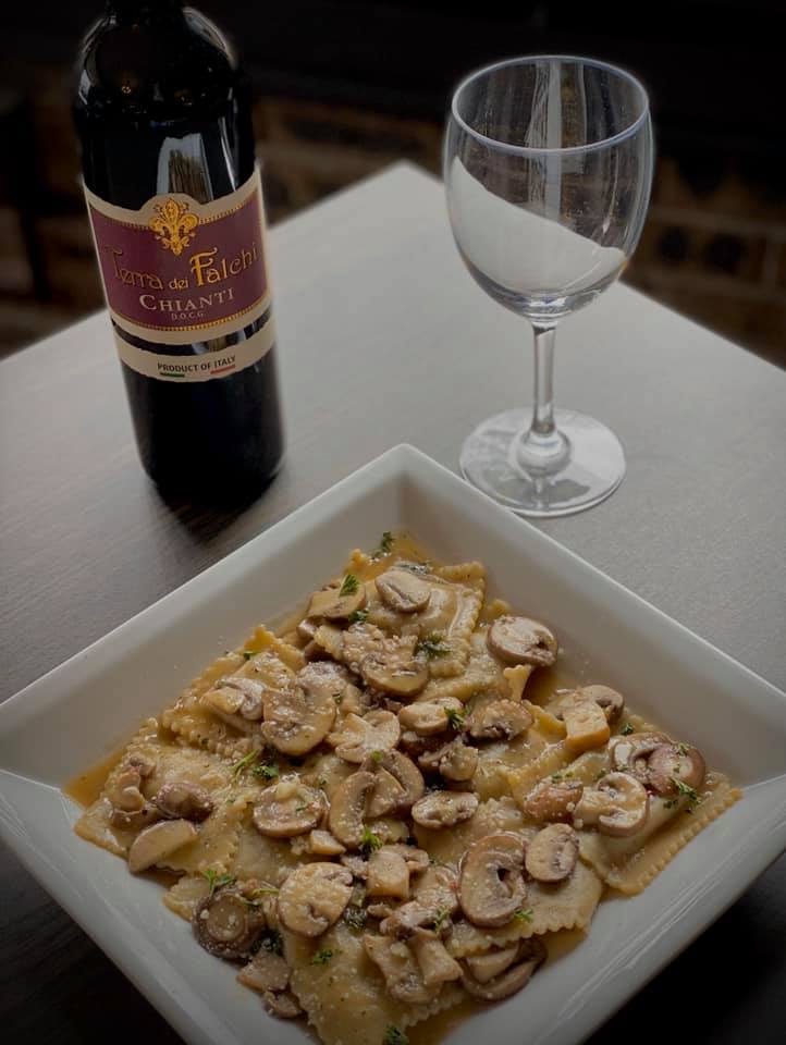 Luigi's Italian Restaurant Italian Food Manitowoc, WI