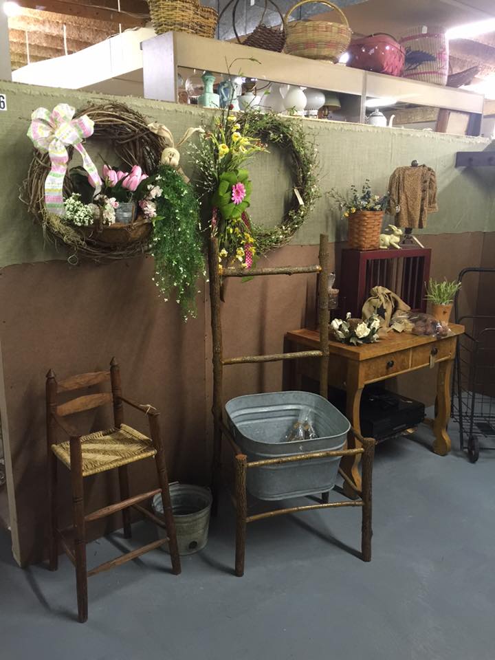 Willow Tree Antiques & Primitives Photo Gallery Roanoke
