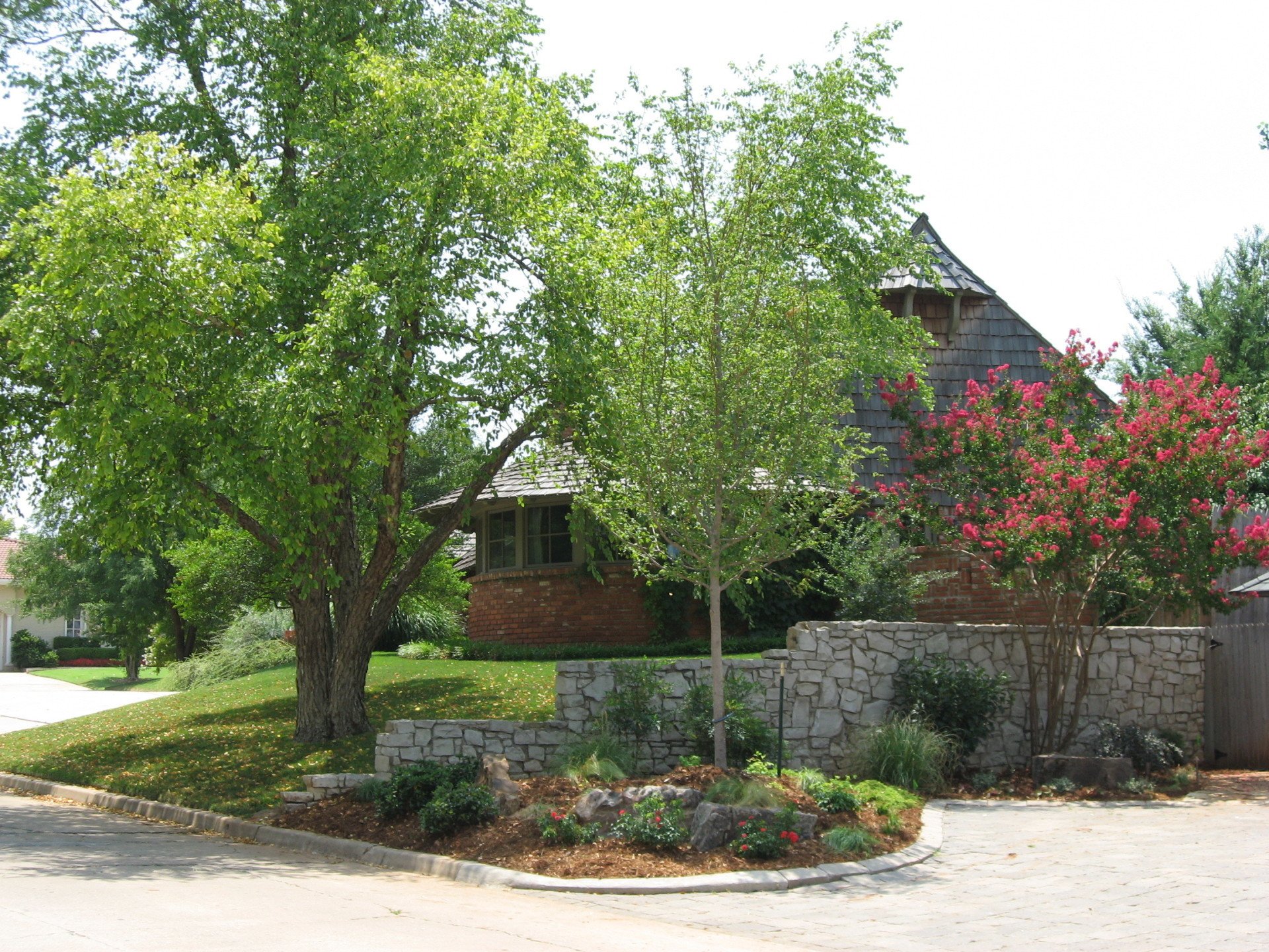 Landscapes & Ground Maintenance Inc Gallery Edmond, OK