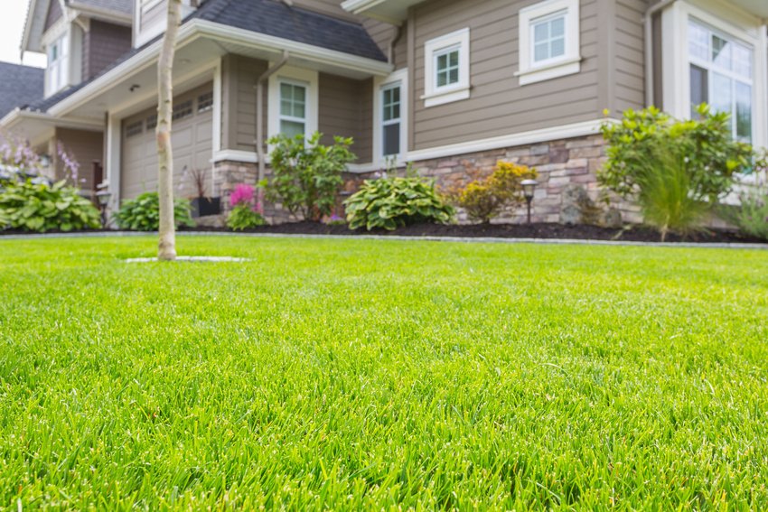 On The Cutting Edge Lawn Care Landscaping Calhoun, GA