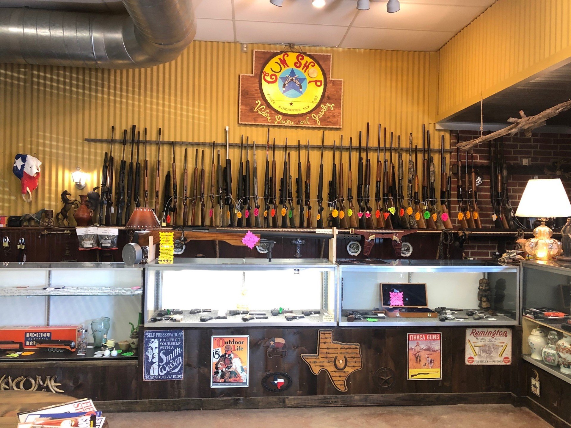 Vidor Pawn & Jewelry Inc Photo Gallery Vidor, TX