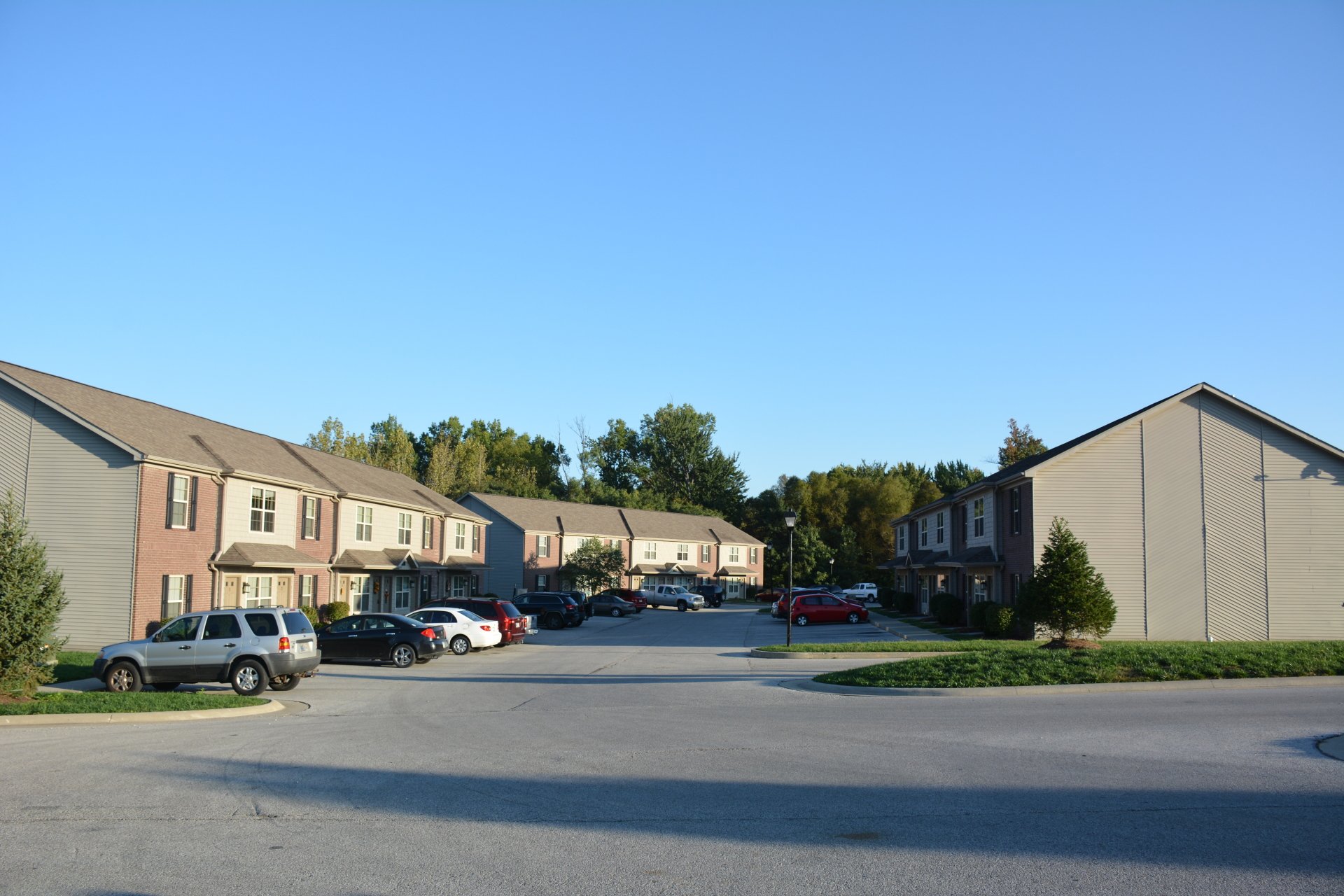 The Landings Upscale Apartment Complex Brazil, IN