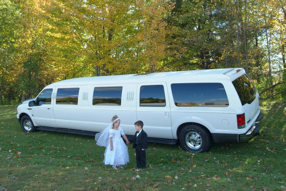 Ice House Limousines Fleet Gallery | Rutland, VA | Glens Falls, NY