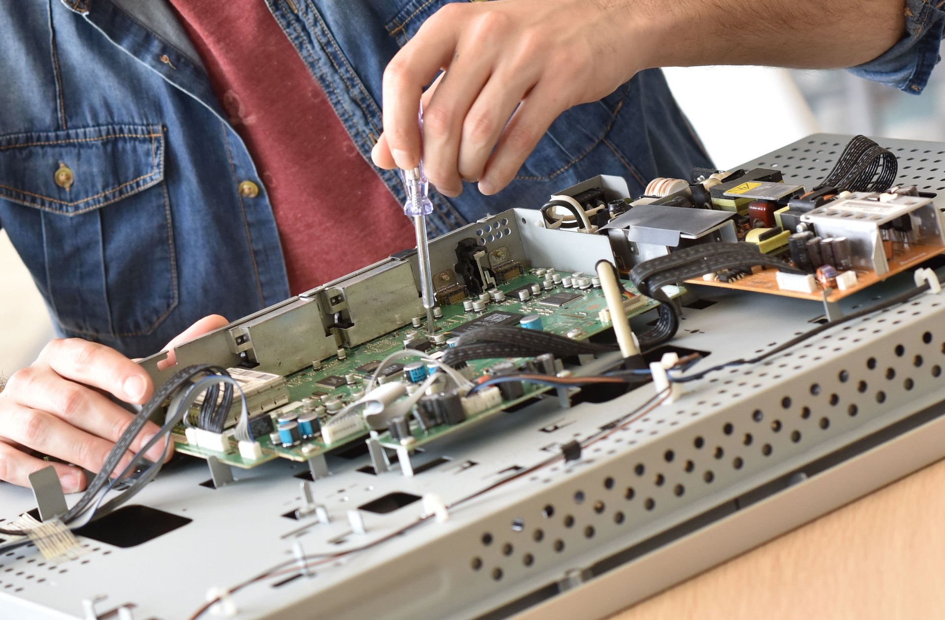 SAM'S TV REPAIR LG and Samsung TV Repair Eden Prairie, MN