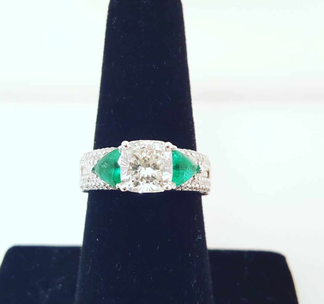 Custom Jewelry Necklaces TX