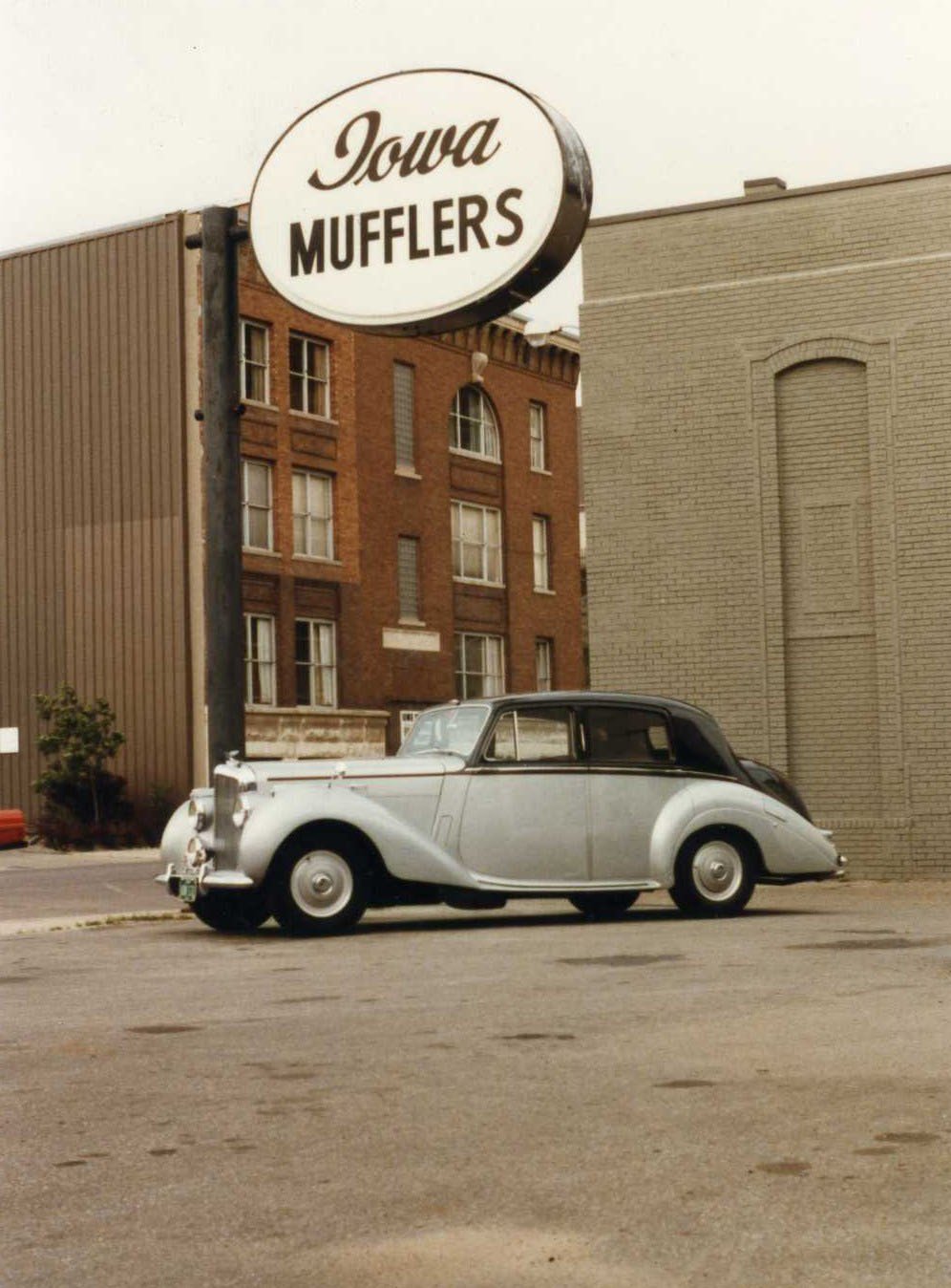 Iowa Mufflers & Brake Photo Gallery Des Moines, IA
