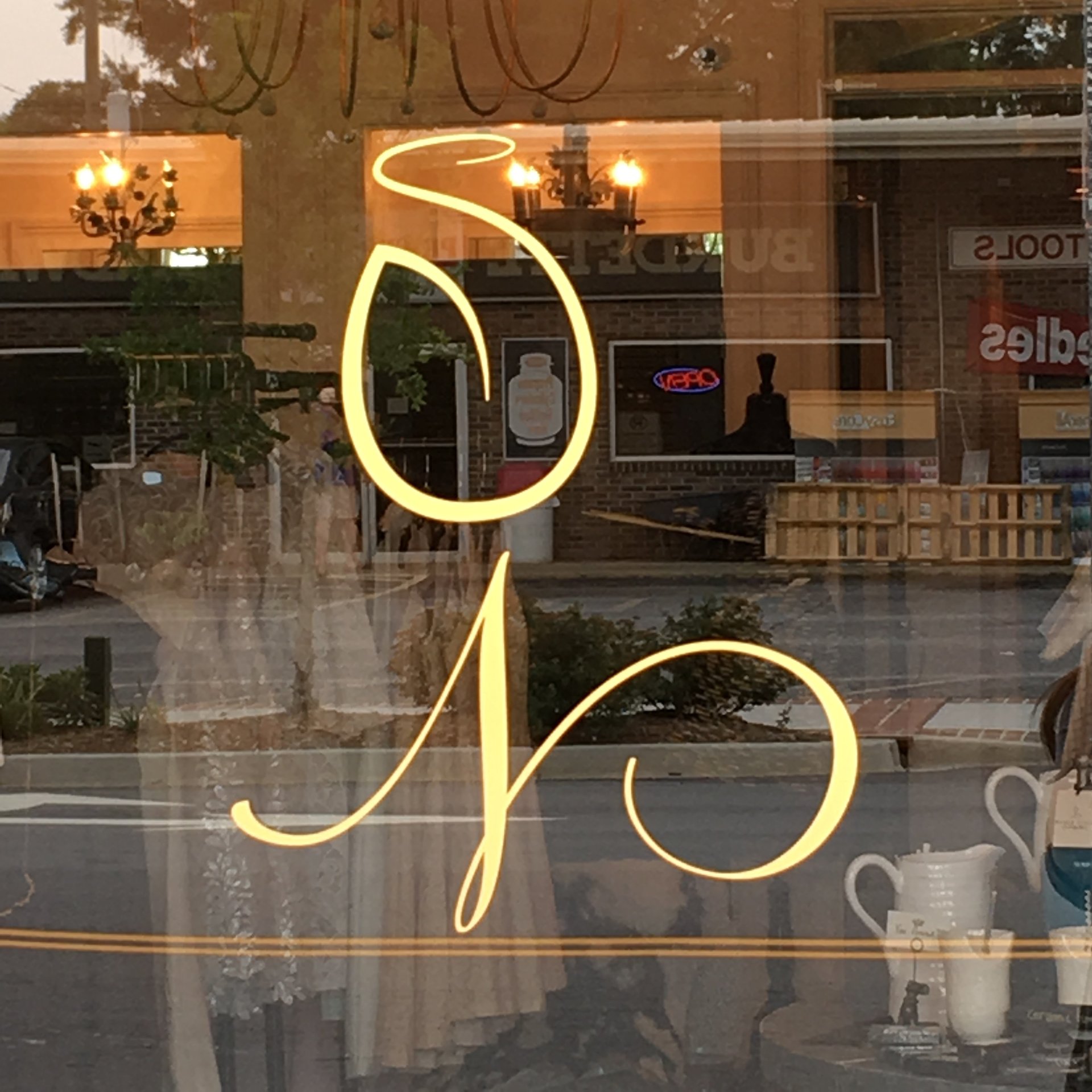 About Black Tulip Fountain Inn, SC Fashion Boutique