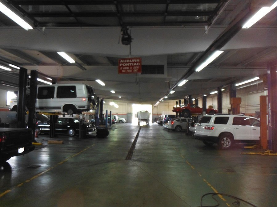 Auburn Collision Service Auto Repair Pontiac, MI