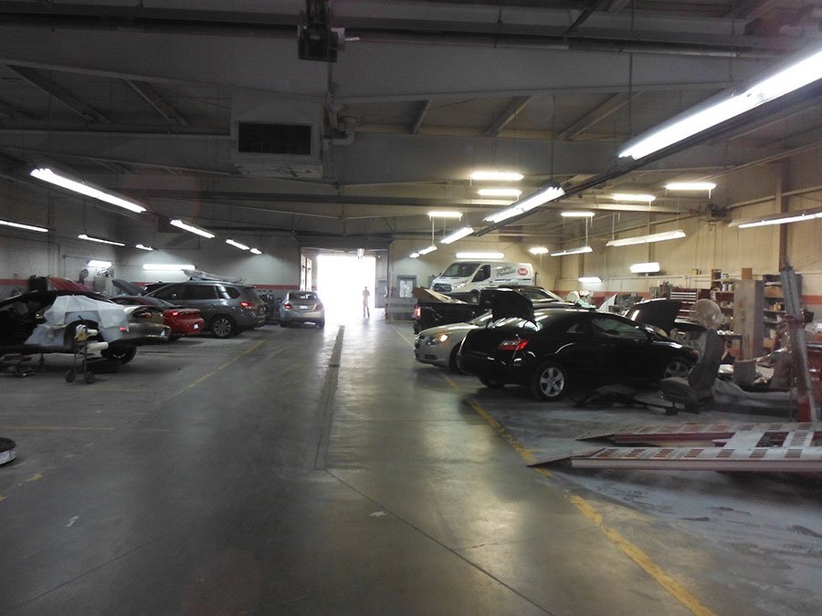 Auburn Collision Service Auto Repair Pontiac, MI