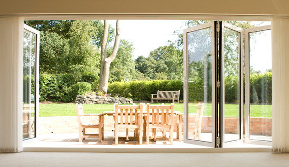 Bi-fold door