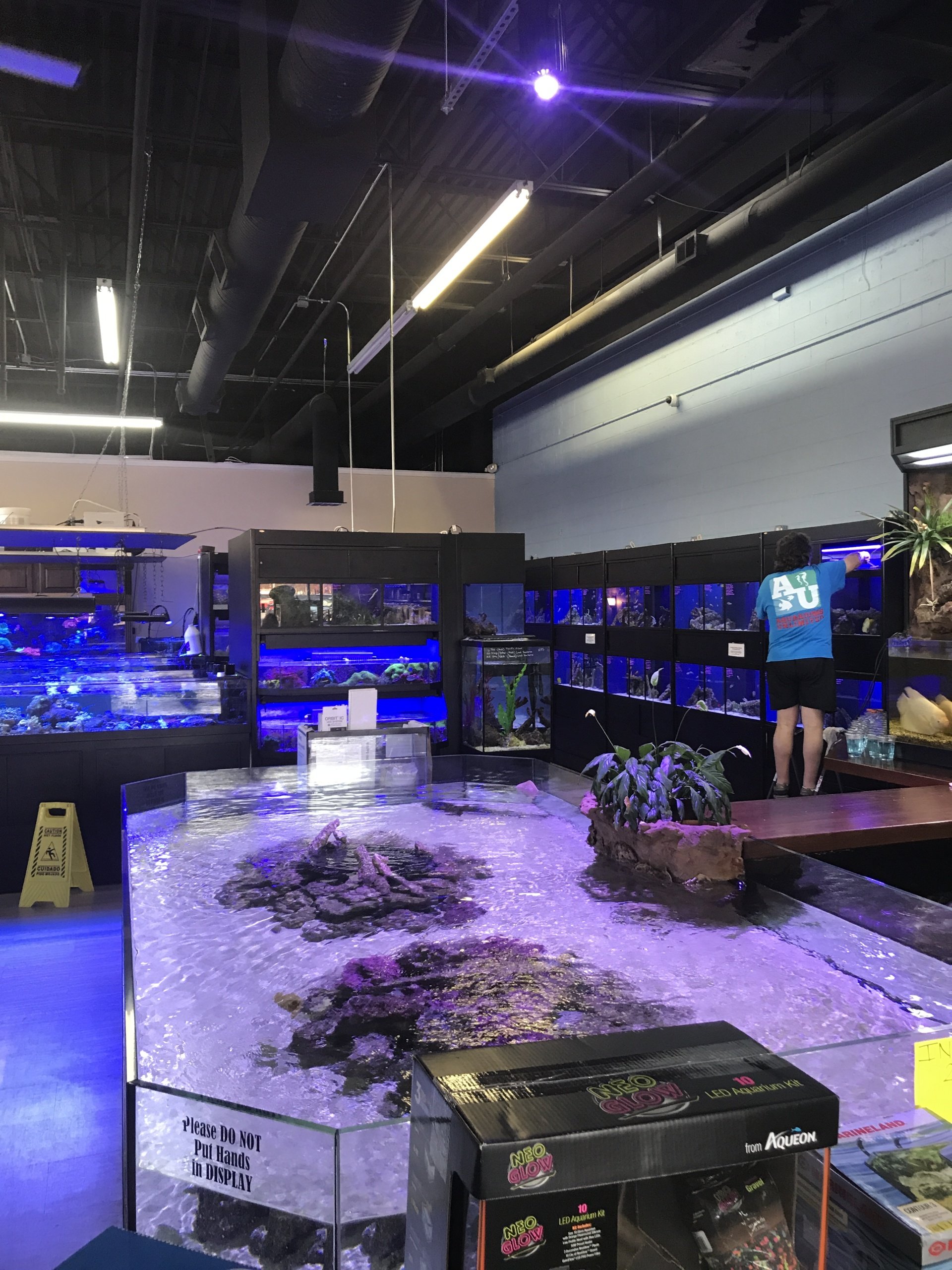 Aquariums Unlimited LLC Tour Our Store