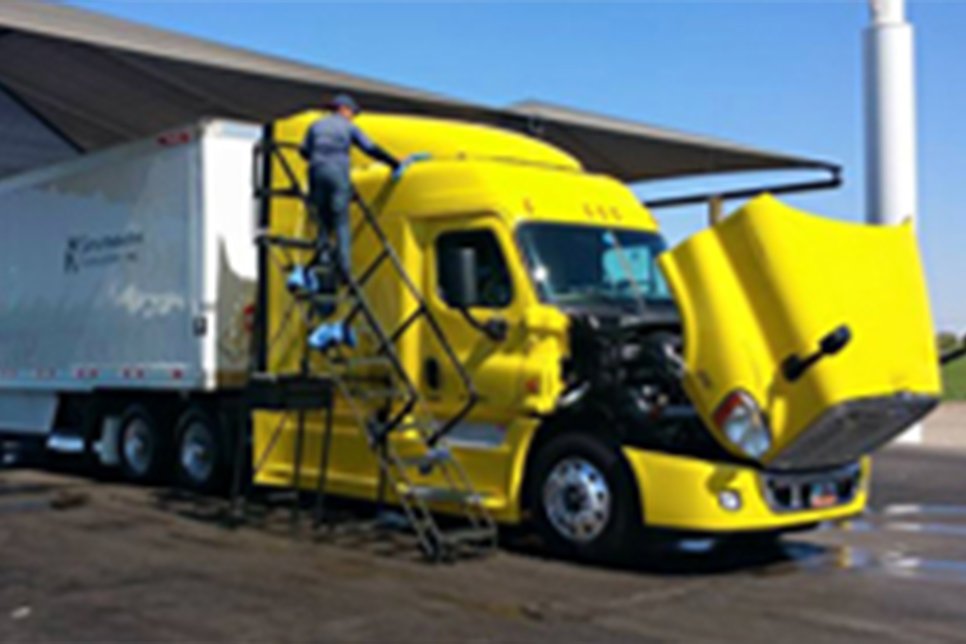 Hoyt’s Truck Center HeavyDuty Truck Repair Topeka, KS