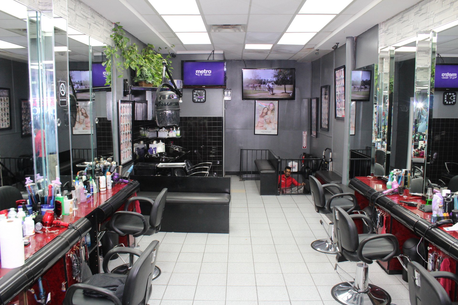 Elegance 3 Unisex Salon & Barber Shop Photo Gallery Jackson Heights