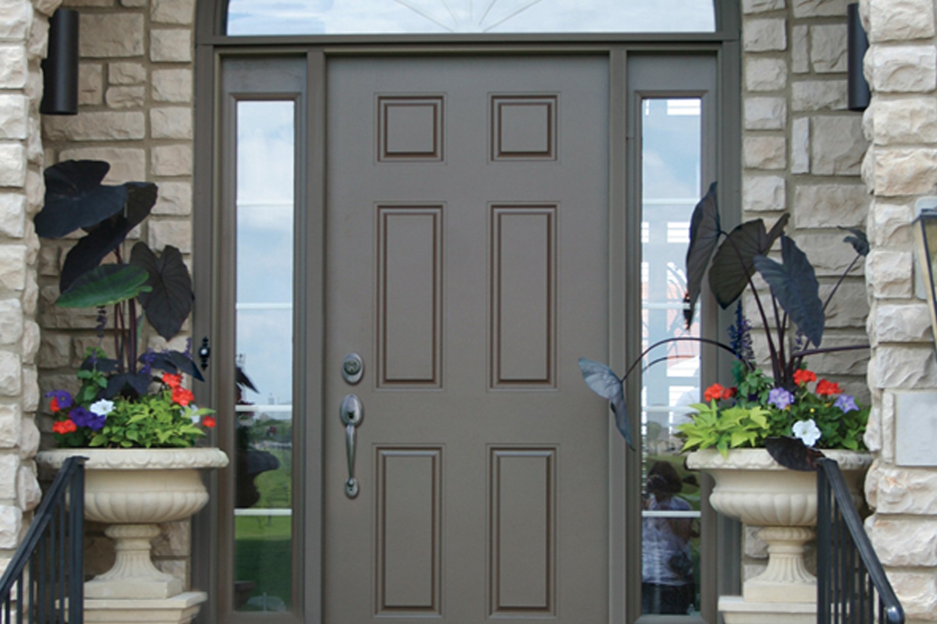 House Doctors Window & Door Co., Inc Doors Girard, OH