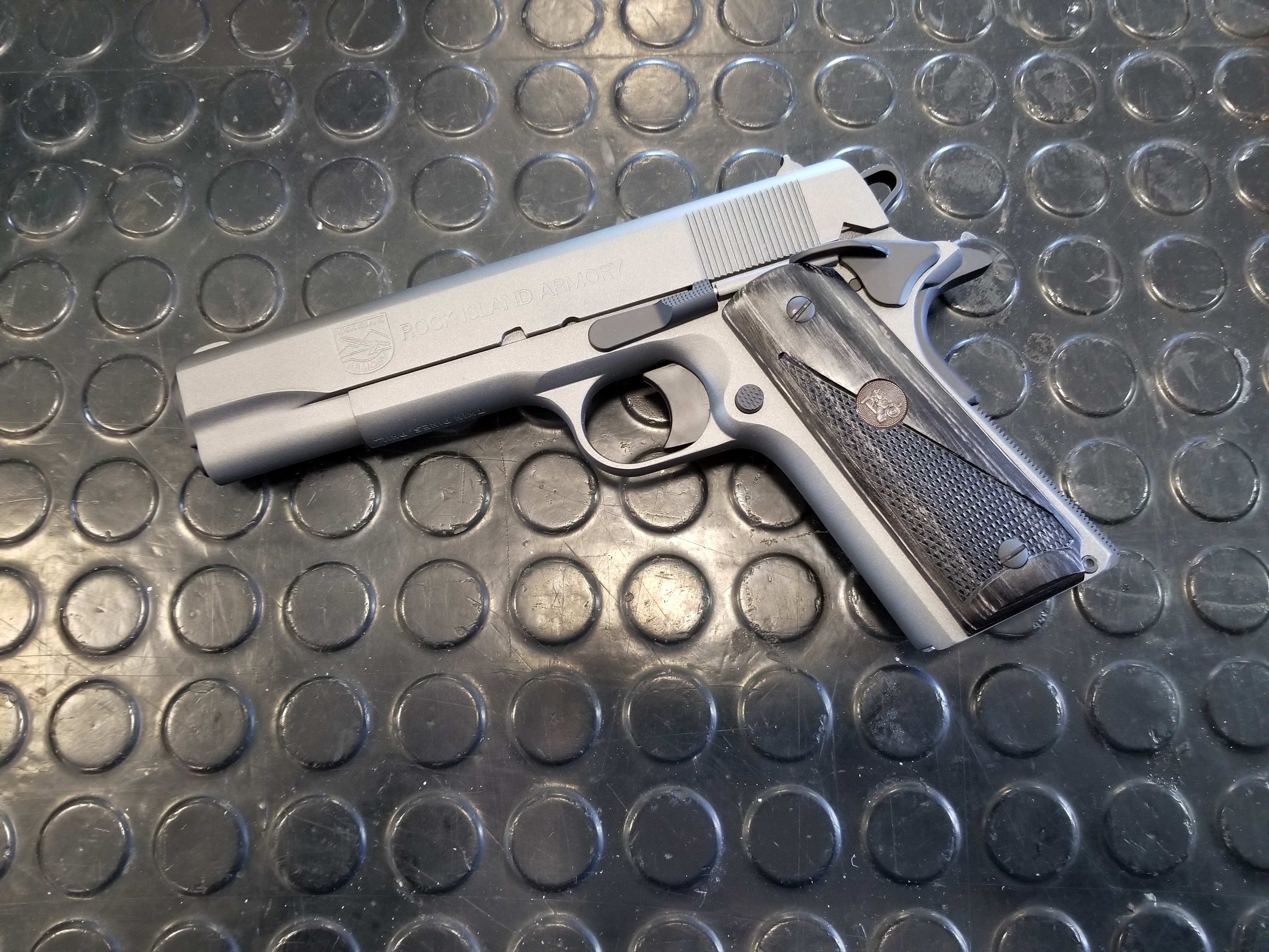 Gallery 2 American Pawn & Gun