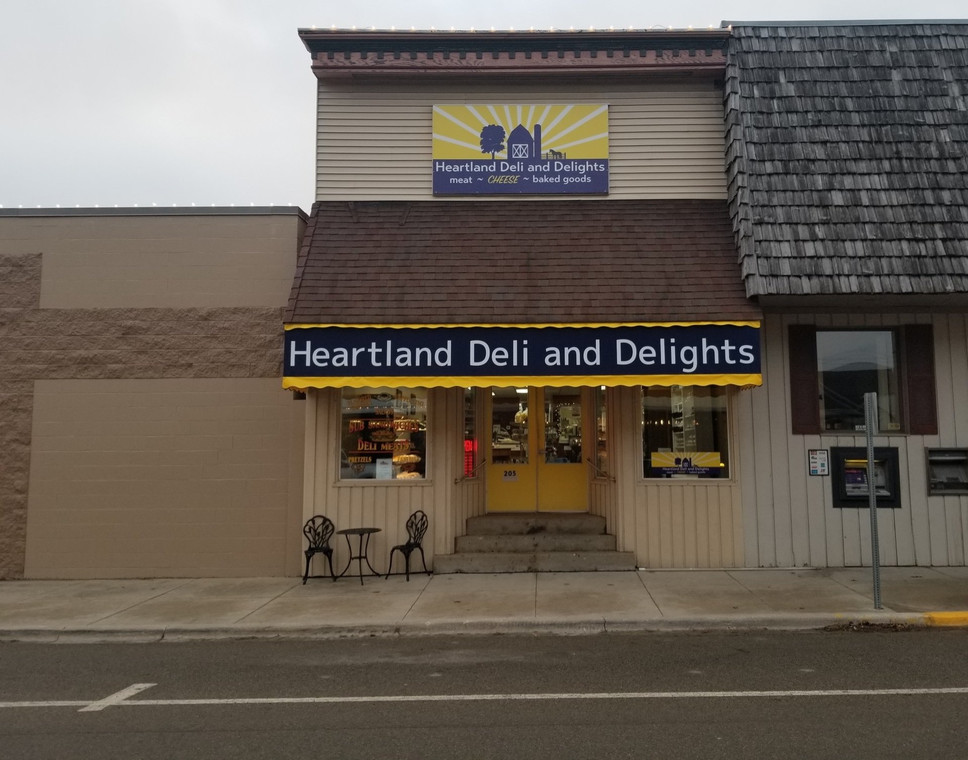 About Heartland Deli and Delights Arthur, IL Restaurant