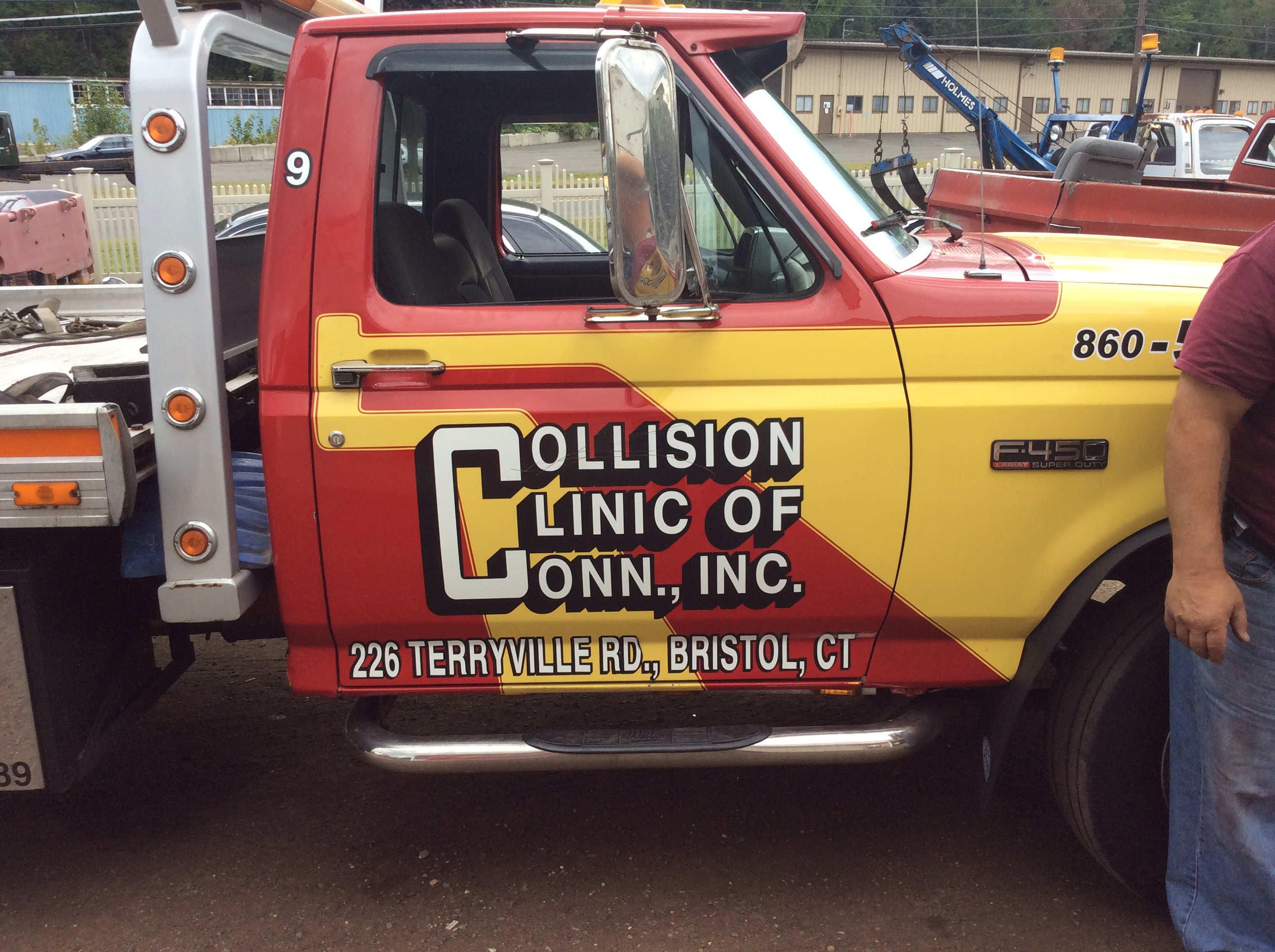 Towing Service Flatbed Service Emergency Towing Bristol, CT