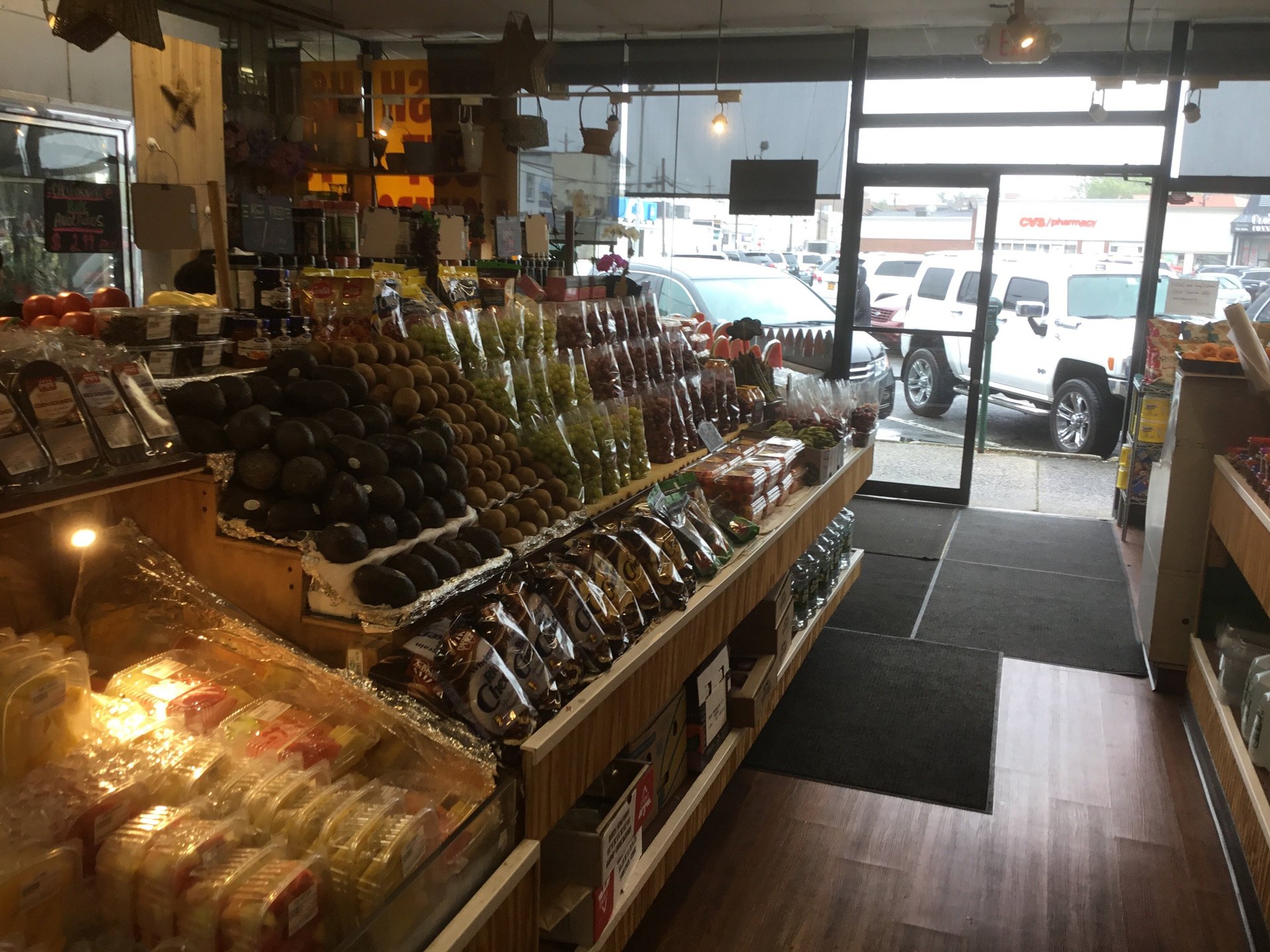 Bobby's Blue Ribbon Market Fruit Platters Gallery Cedarhurst, NY