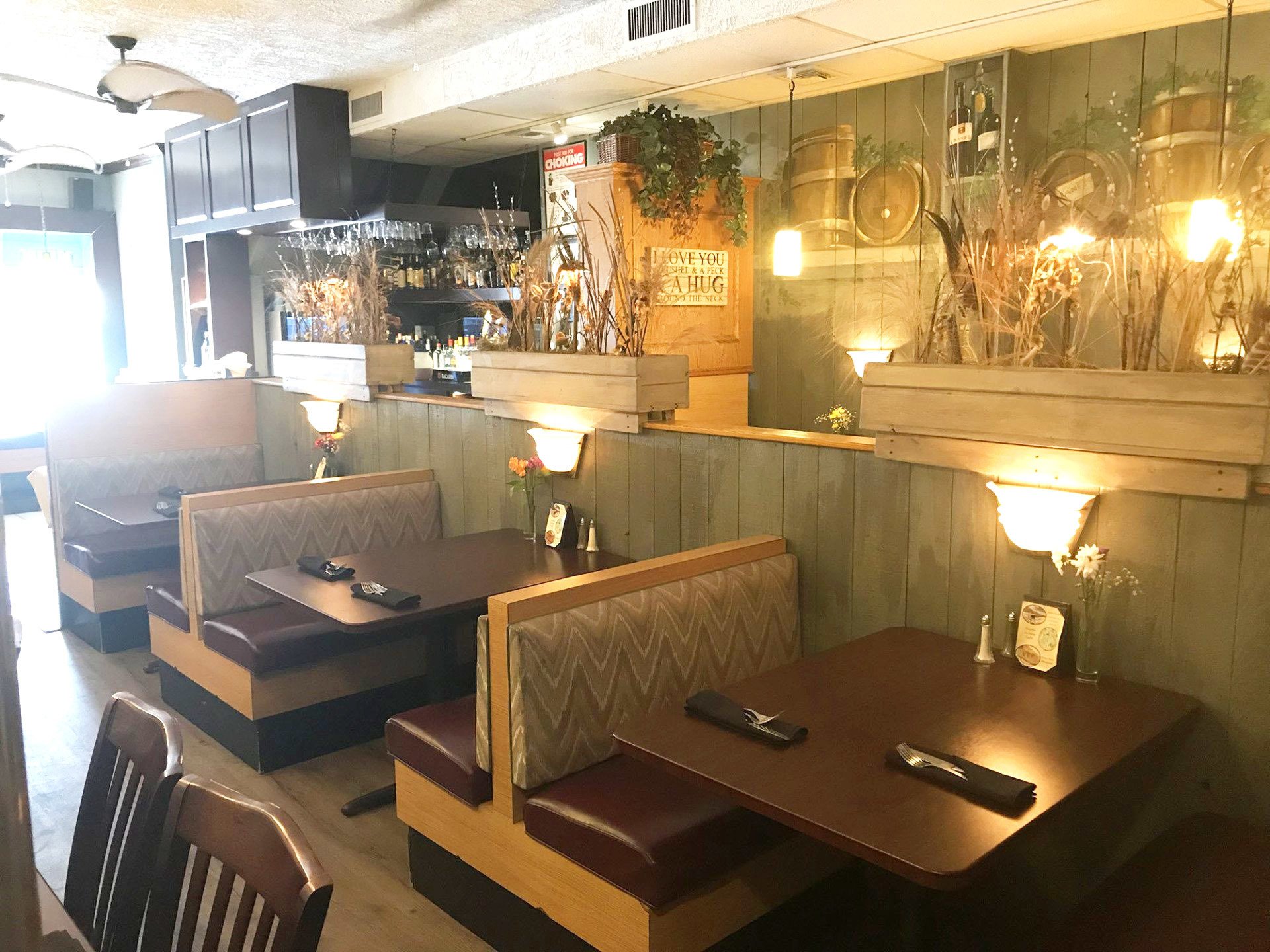 Paul's Italian American Restaurant Gallery Southampton, NY