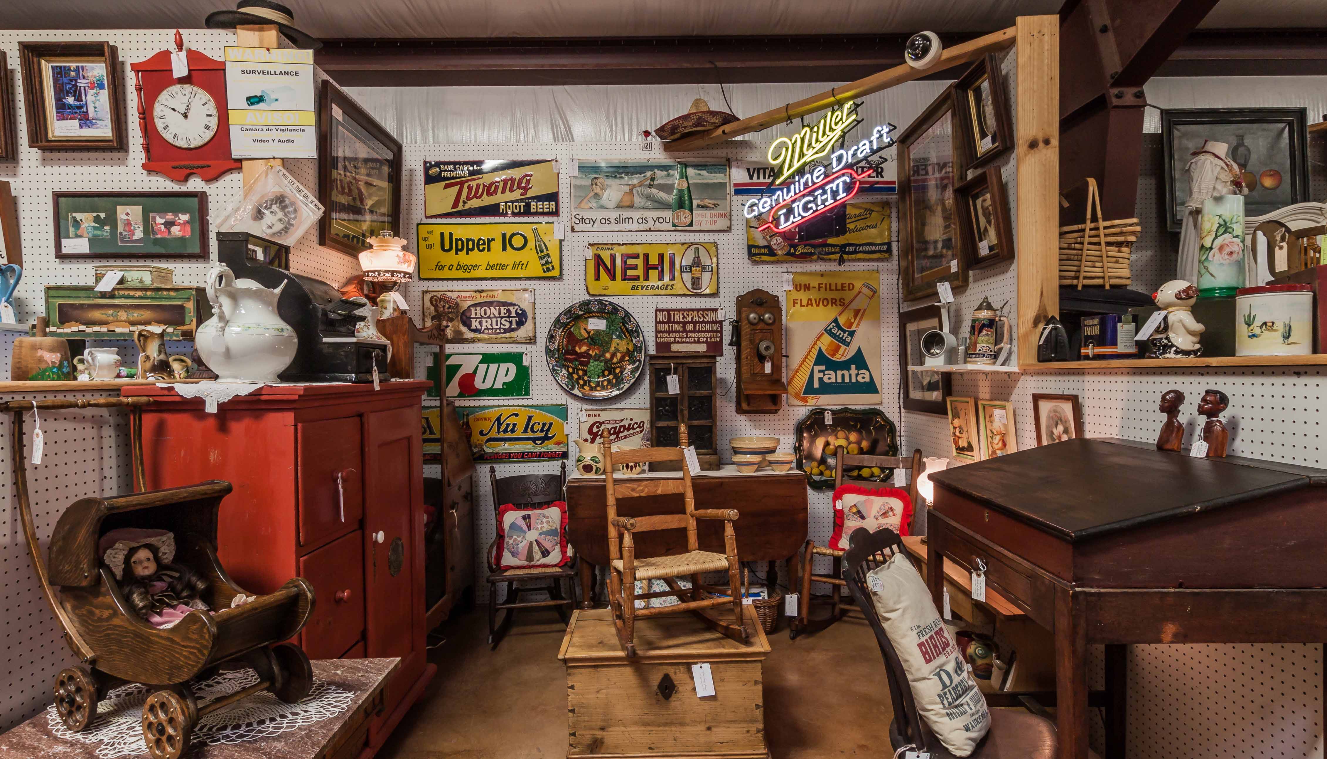 Gallery Johns Road Antique Mall Boerne, TX