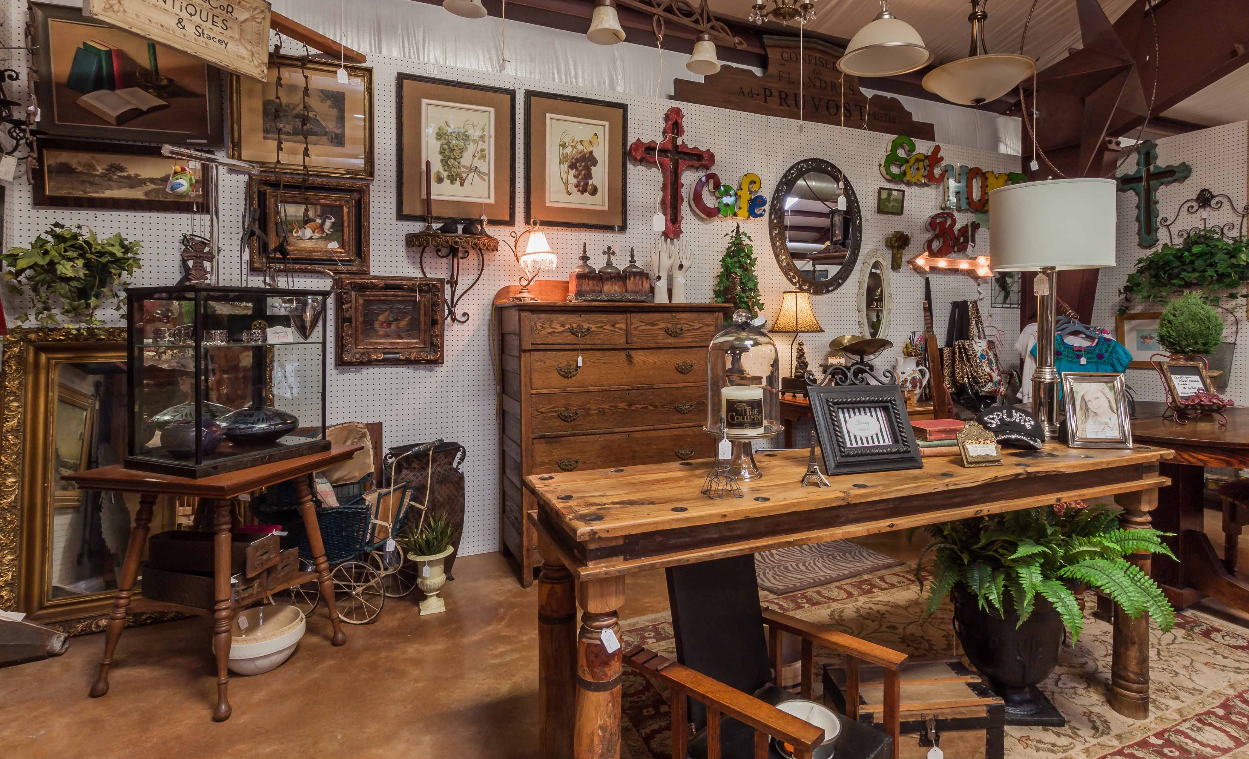 Gallery Johns Road Antique Mall Boerne, TX