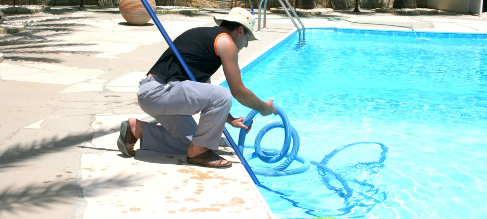 Pool Cleaning Chemical Check Pool Vaccum Tucson, AZ