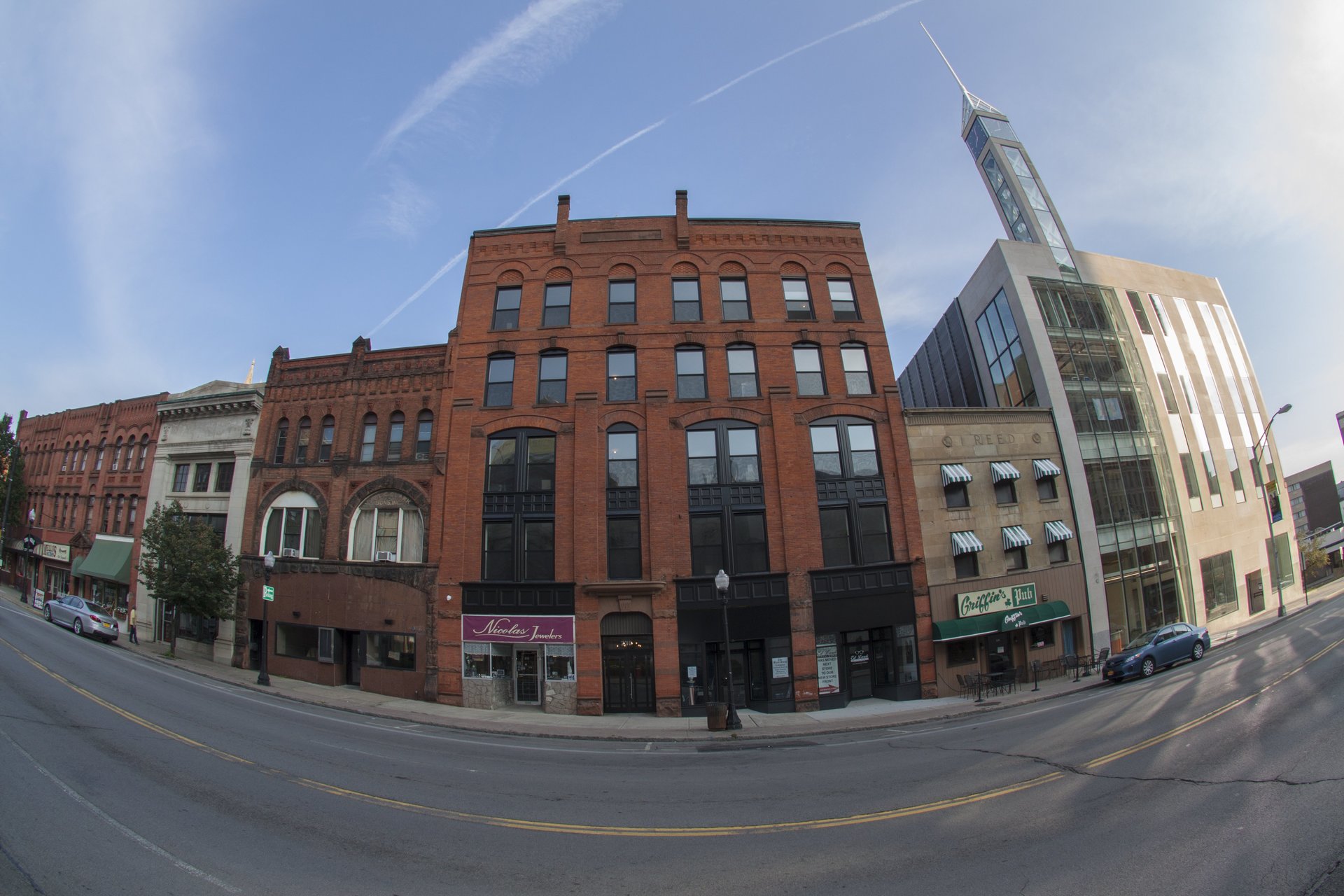 Full Amenities Luxury Apartments Utica, NY