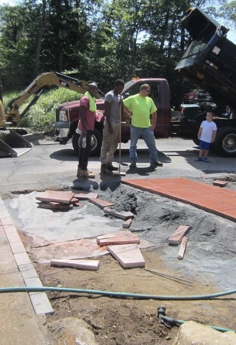 Lutz Landscaping and Excavating Trucking Holbrook, MA