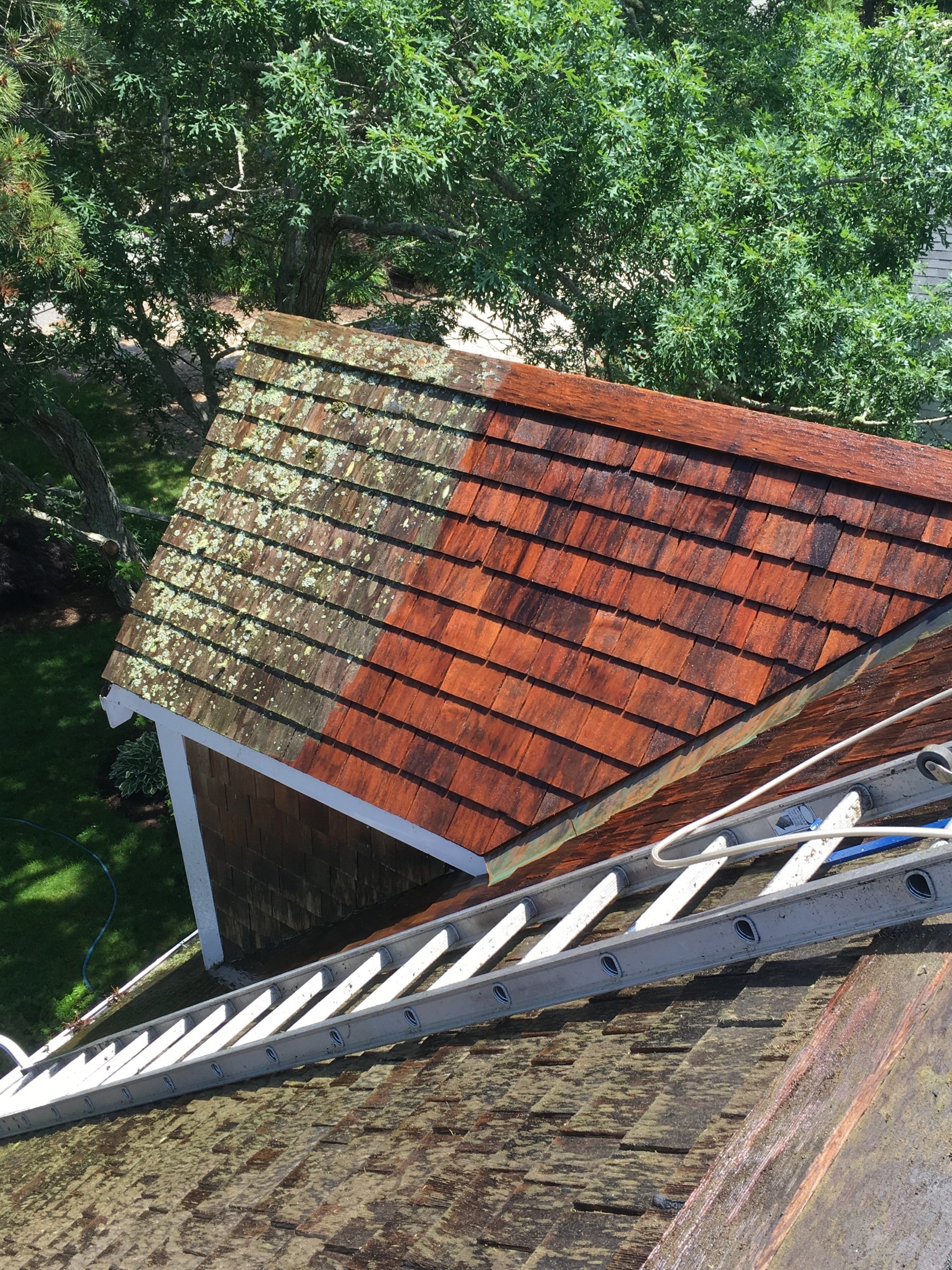 Roof Cleaning Cedar Shingle Washing Fairhaven, MA