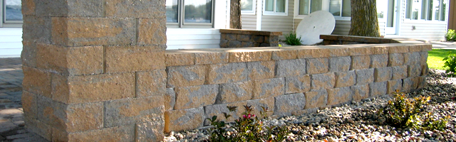 Retaining Walls | Garden Walls | Pillar Walls | Alexandria, MN