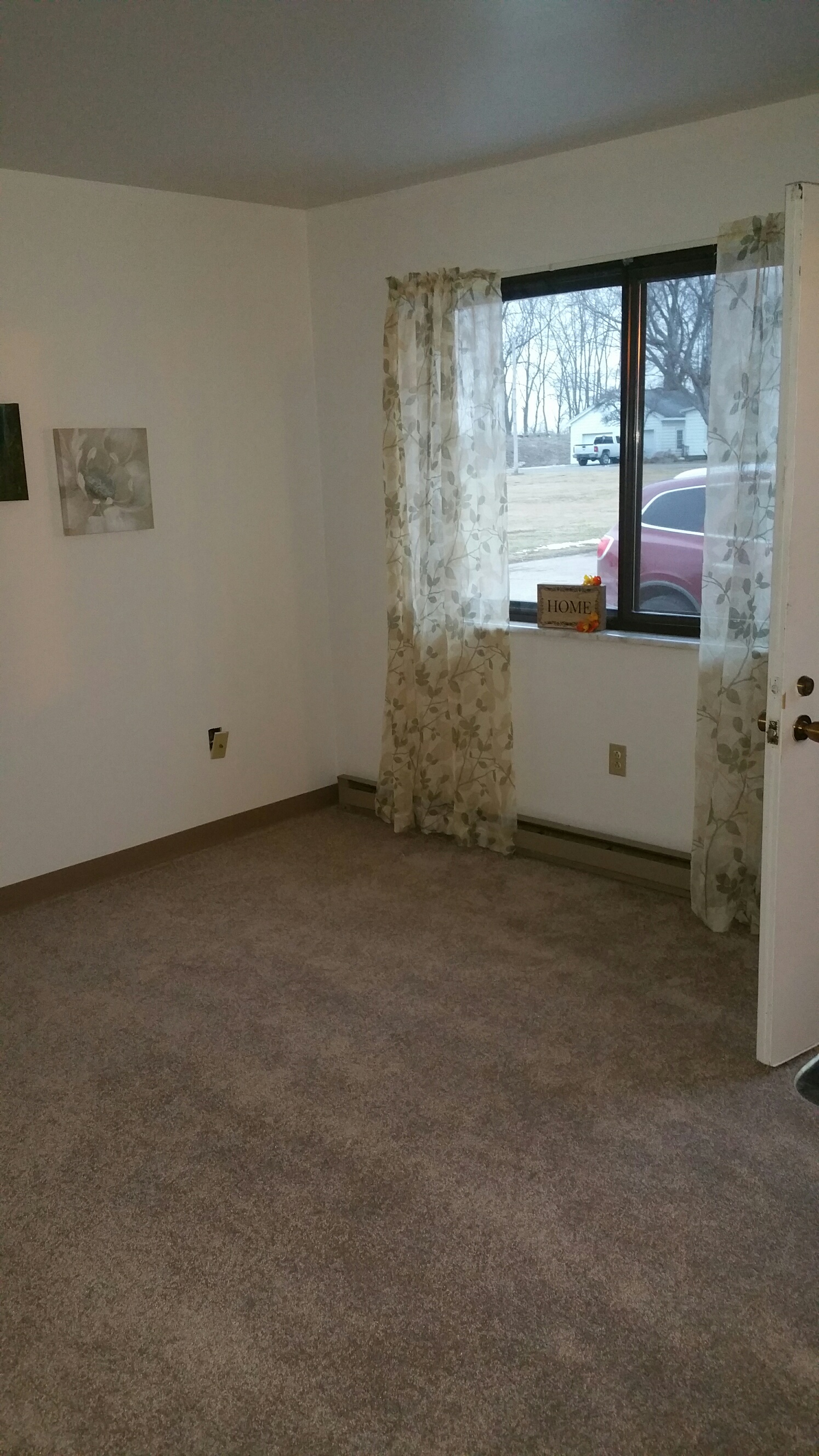 Lincoln Manor | Video Stores | Danville, IL