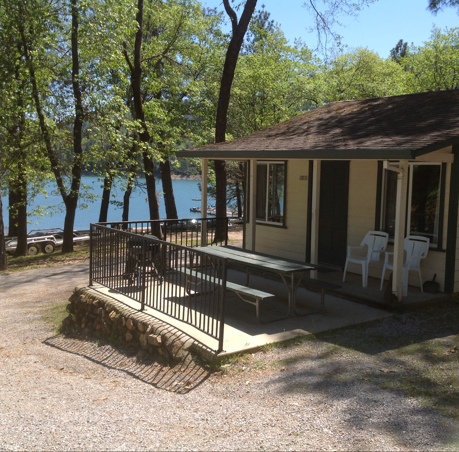 Sugarloaf Cottages Shasta Lake Swimming Fishing Lakehead, CA