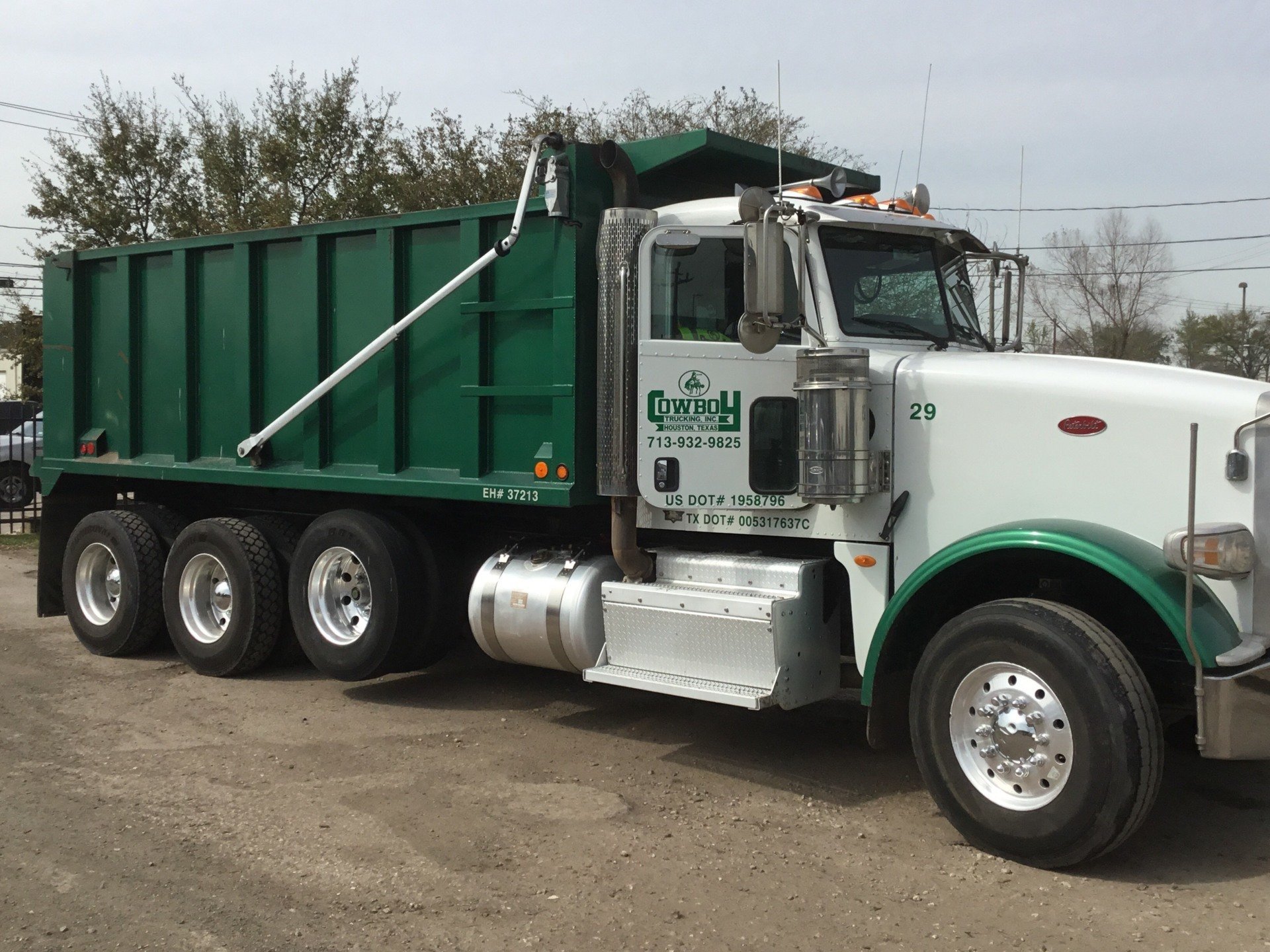 Cowboy Trucking Inc Landscaping Houston, TX