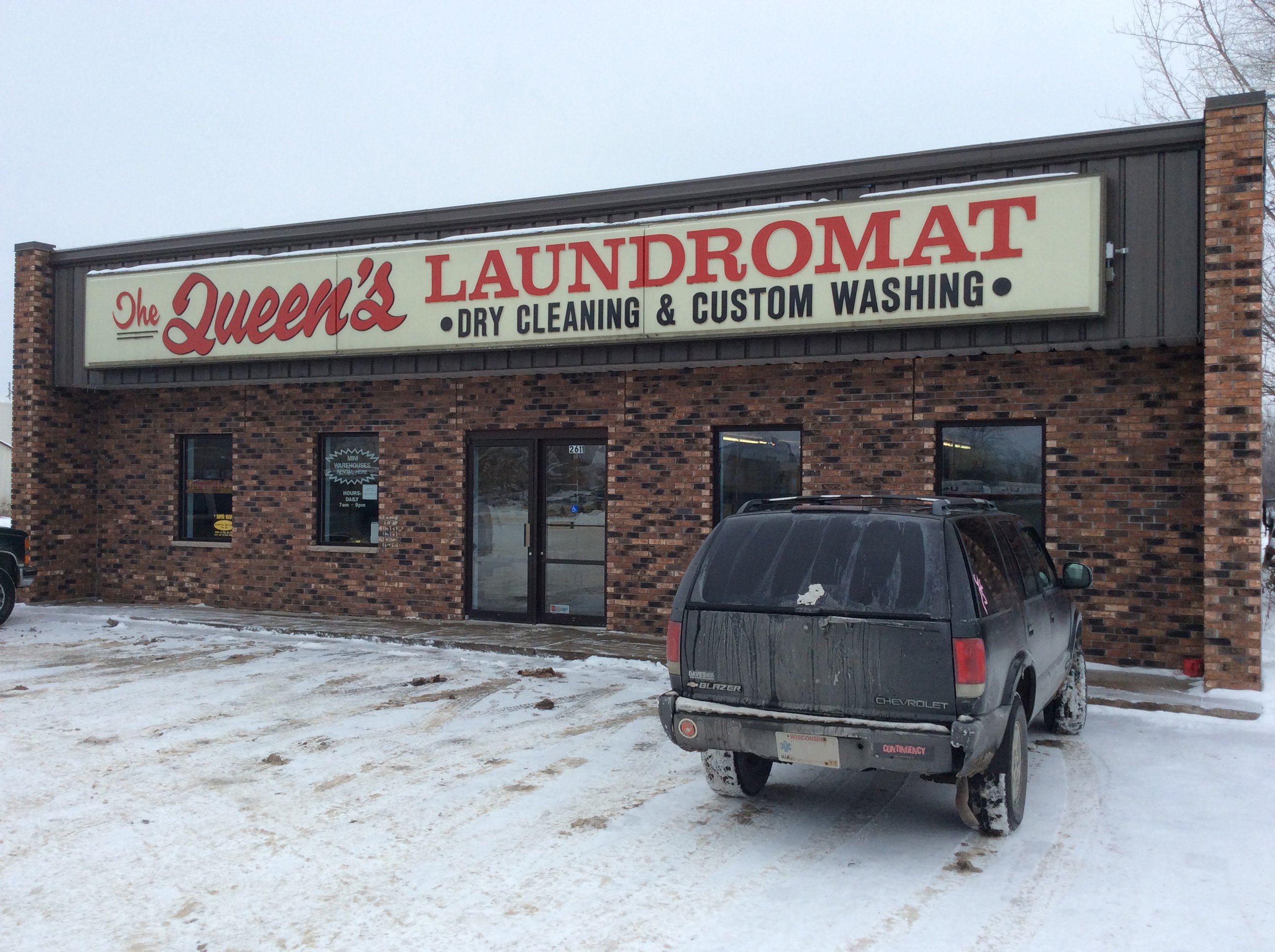 Queens Dry Cleaners & Laundromats West Gallery Eau Claire WI