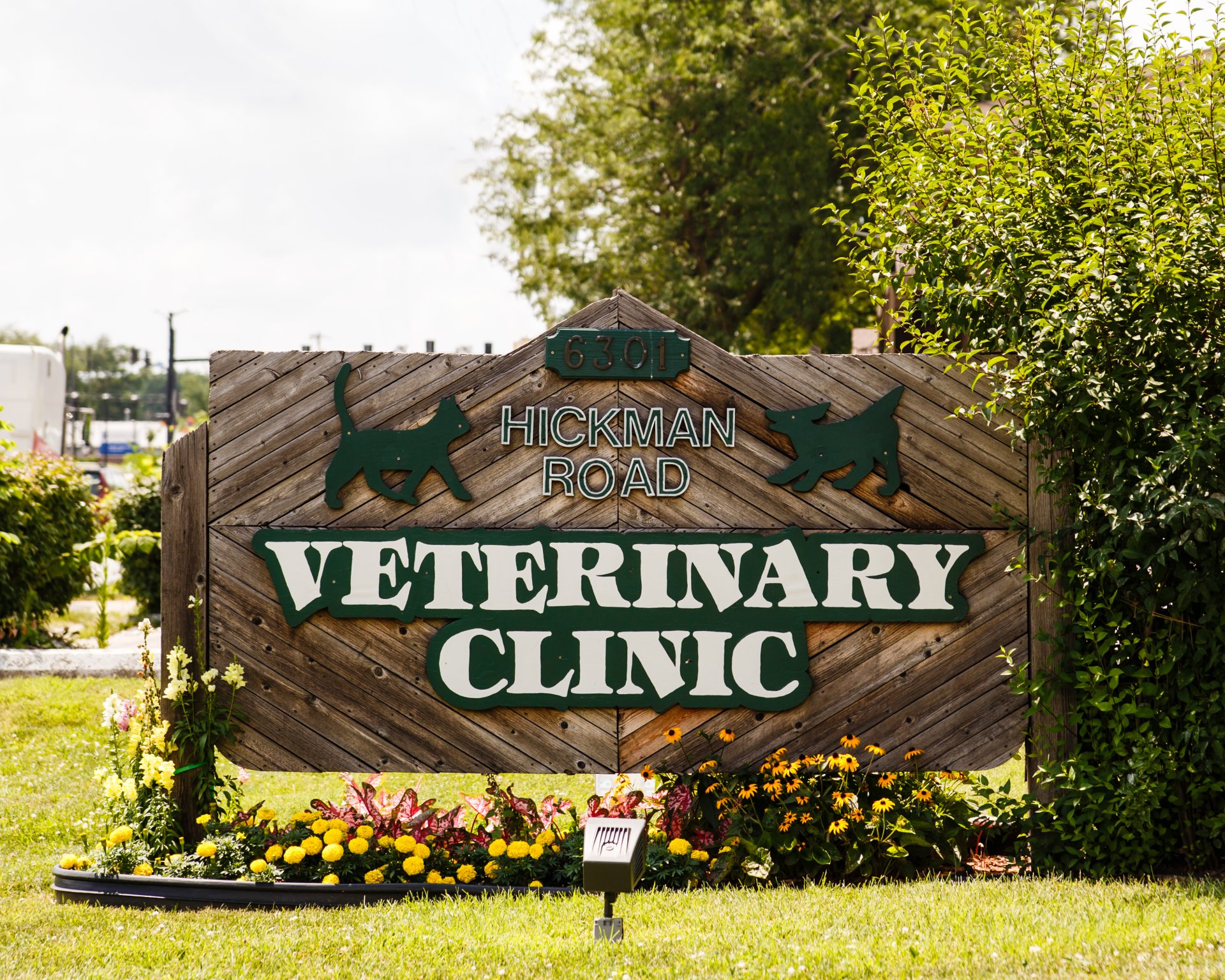 Hickman Road Veterinary Clinic Veterinary Des Moines, IA