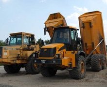 dump trucks - Pratt, KS - Pratt Oilfield Service Inc.
