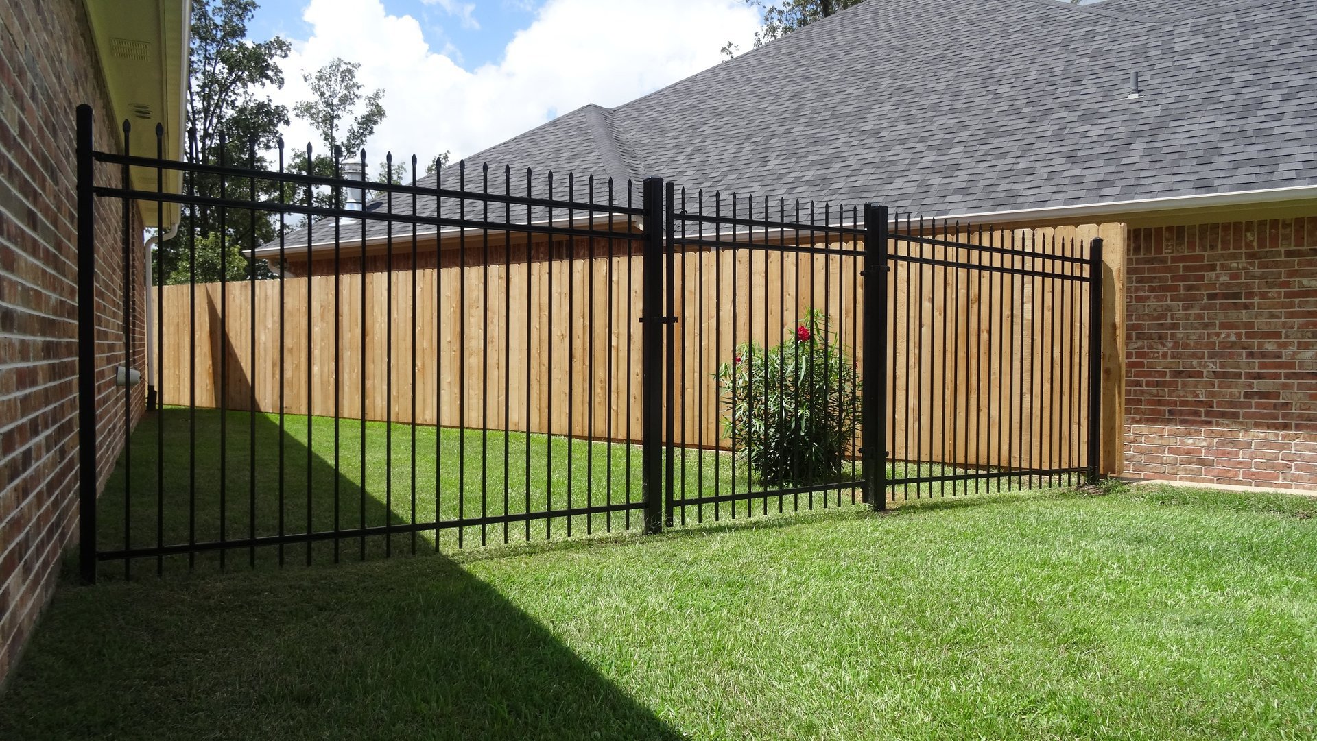 Harris Fence INC. Photo Gallery White Oak, TX