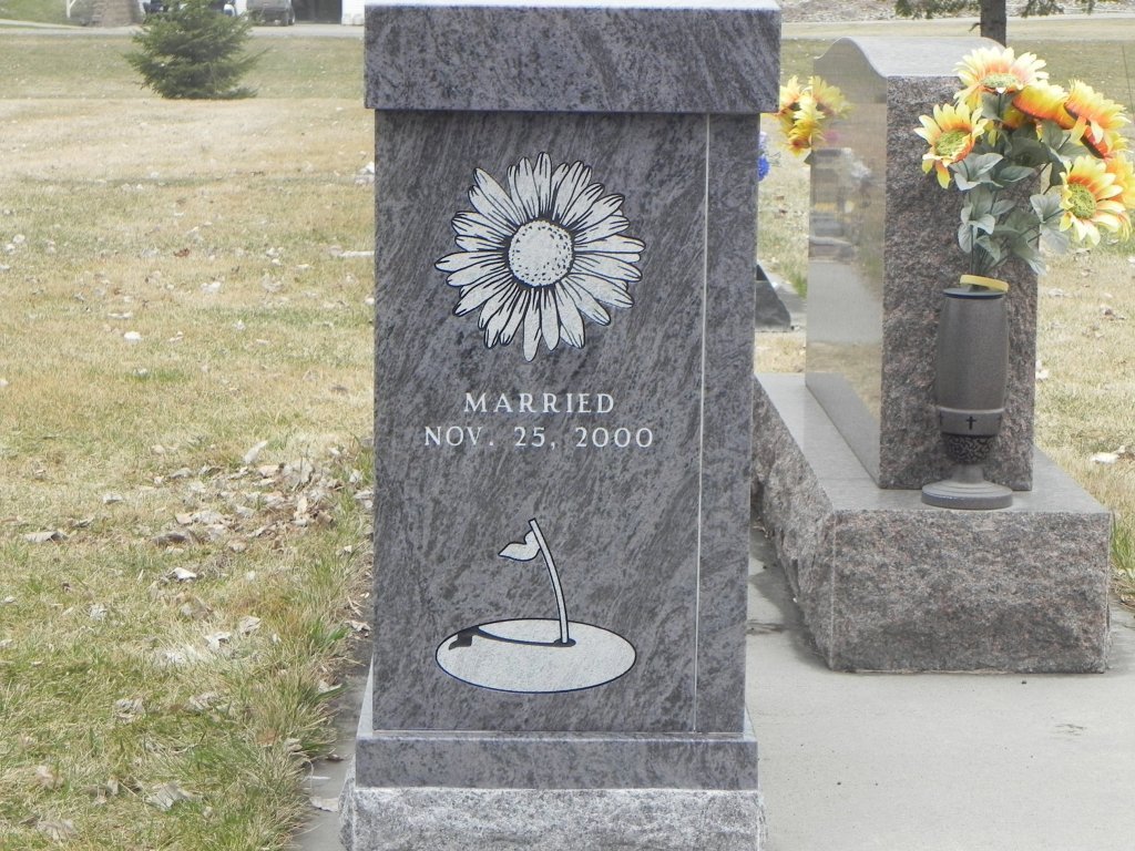 Stennes Granite/Grand Forks Memorial Monuments East Grand Forks, MN