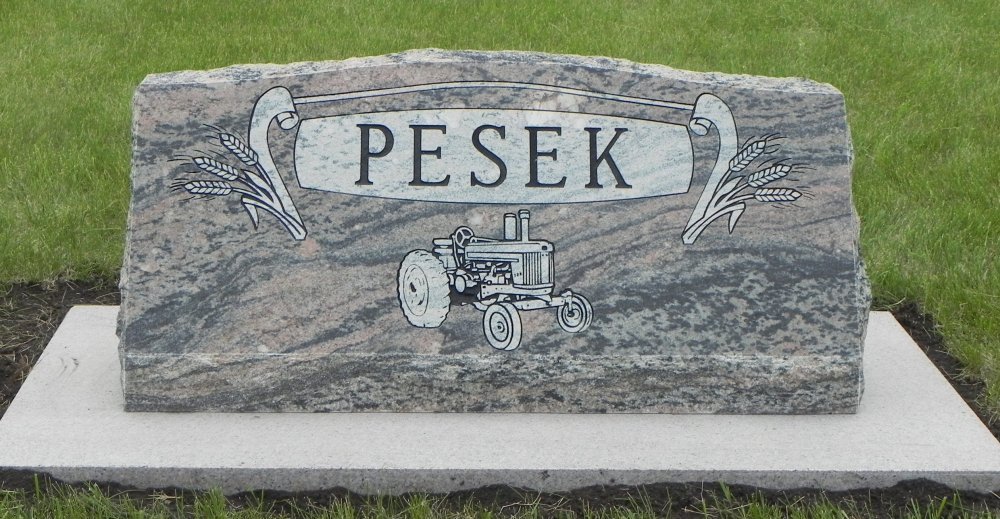 Stennes Granite/Grand Forks Memorial Monuments East Grand Forks, MN